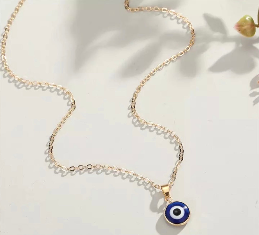 Evil Eye Pendant Necklace (blue or white)